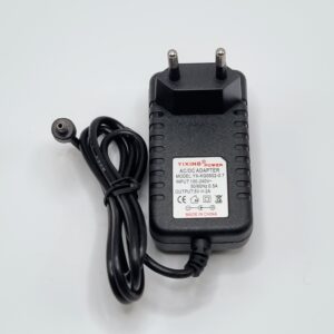 CARGADOR TABLET  5V-2A (clavija 3.5*1.35)