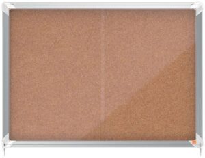 Nobo Premium Plus Vitrina de Puerta Corredera con Fondo de Corcho 8xA4 Hojas - Tamaño 925x668mm - Superficie Autorreparable - Color Natural