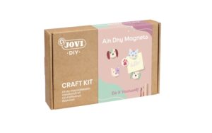Jovi Diy Kit de Manualidades para Hacer Imanes con Pasta Endurecible Air Dry - Instrucciones Paso a Paso - Enlace a Video Tutorial - Incluye Herramientas de Modelaje - Pinturas Gouache - 9 Imanes - Color Varios