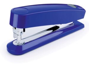 Novus B 7A Grapadora de Sobremesa + Caja de 200 Grapas 24/6 - Grapa hasta 30 Hojas - Grapado Cerrado, Abierto y Clavado - Color Azul