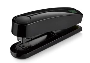 Novus B4 re+new Grapadora de Sobremesa - Fabricada con Plastico Reciclado - Hasta 40 Hojas - Grapado Abierto, Cerrado y Clavado - Incluye 200 Grapas - Color Negro