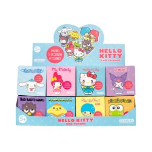 Comansi Display Hello Kitty and Friends Sorpresa 16 Unidades - 10 modelos - 5 Accesorios Exclusivos - Tamaño 8,5 x 8,5 x 8,5 cm - Figuras Coleccionables