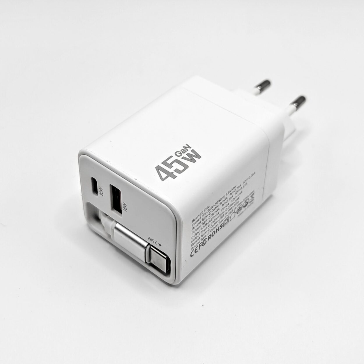 Cargador 45W con cable Tipo C retráctil + Puertos USB-A+USB-C / Carga Ultrarápida Dexler - Imagen 4