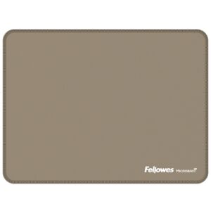 Fellowes Breyta Alfombrilla XL - Antideslizante - Proteccion Antimicrobiana - Bordes Reforzados - Fabricado con Material Reciclado - 21x28x0.25cm - Color Beige Arena