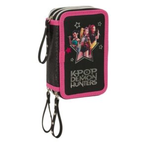 Safta K-Pop Demon Hunters Energy Plumier de 3 Pisos - 37 Piezas - Goma - Lapiz - 2 Boligrafos - Sacapuntas - 2 Reglas - 16 Colores - 14 Rotuladores - 12.5x19.5x5.5cm - Color Negro y Rosa