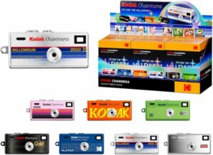 Kodak Charmera Millenium Camara Digital Instantanea Retro - 1.6M Megapixels - Tamaño Diminuto/Llavero - Bateria Recargable - Peso 30g - Modelo Aleatorio